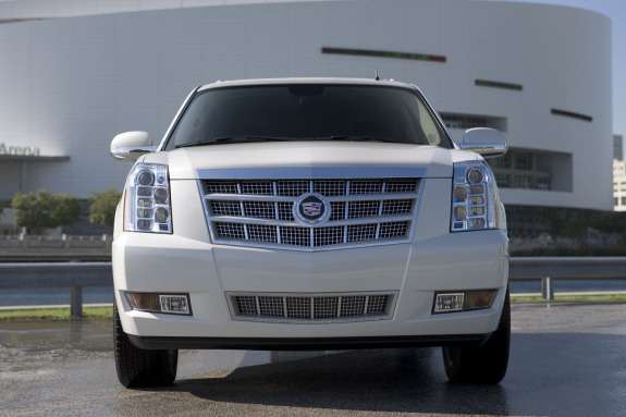 Cadillac Escalade Platinum front view