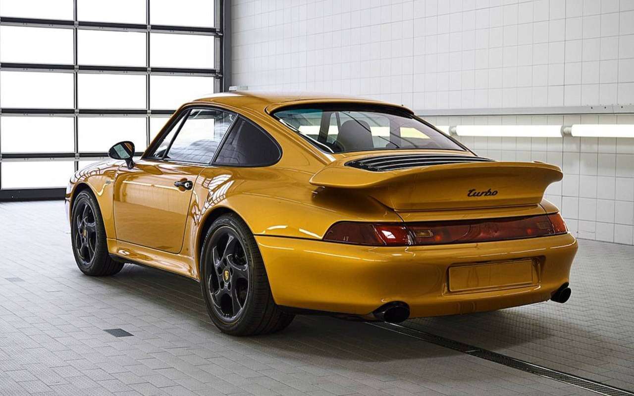 Уникальный Porsche 911 Project Gold: его продали на аукционе за 10 минут! — фото 918867