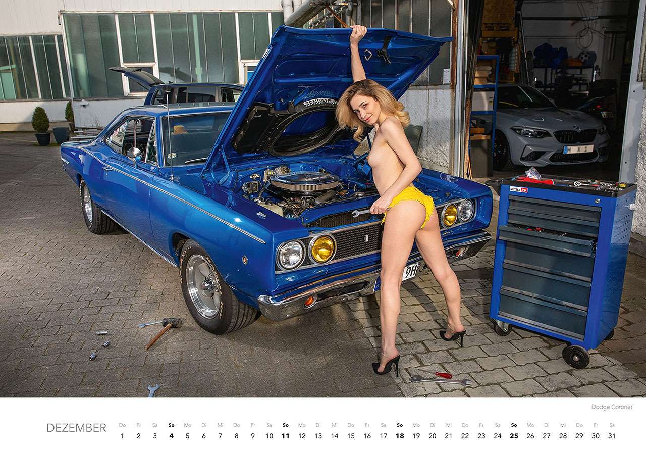 Календарь с девушками «Мечты механика-2022» вышел в свет — фото 1289496