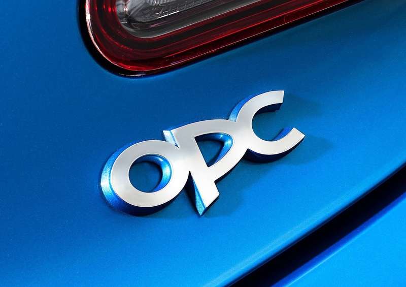 Opel-Astra_OPC_2013_1280x960_wallpaper_32