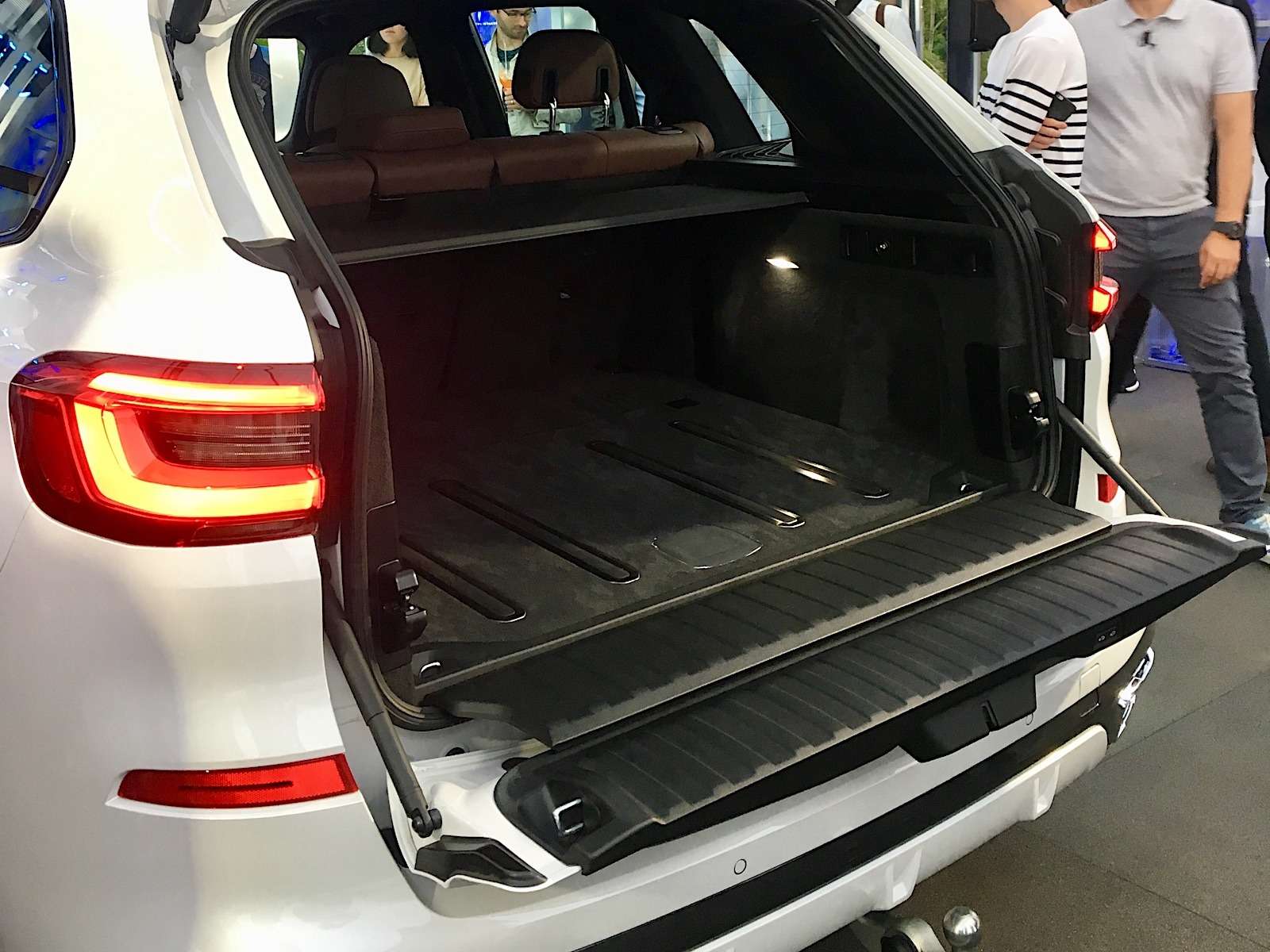 Абсолютно новый BMW X5 всплыл в Москве. Задолго до официальной премьеры! — фото 889844