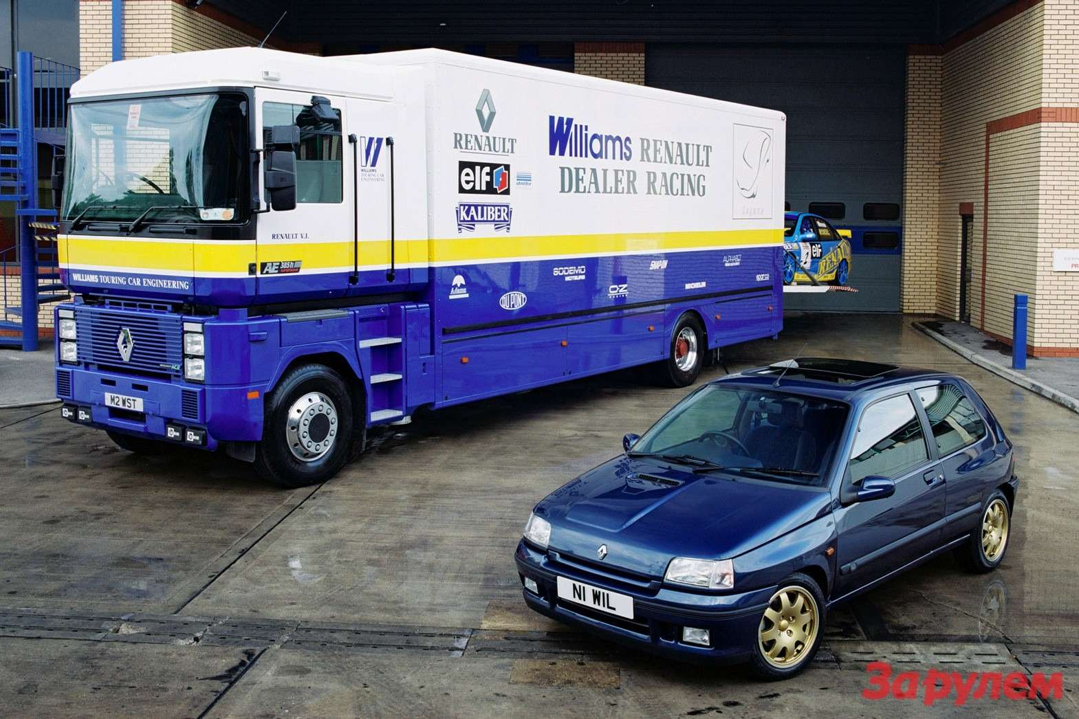 Renault Clio Williams side-front view 2