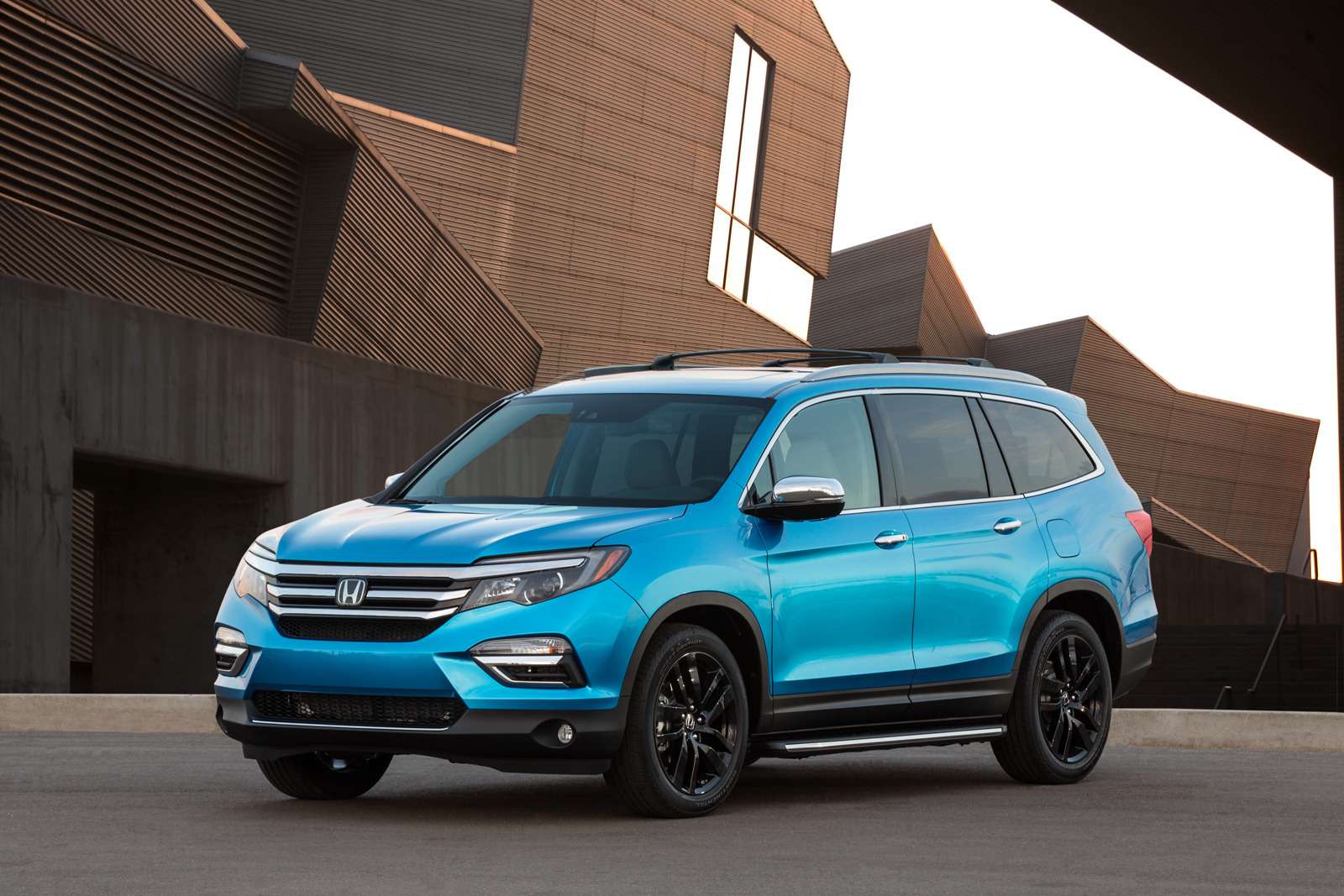 2016 Honda Pilot with accessory package