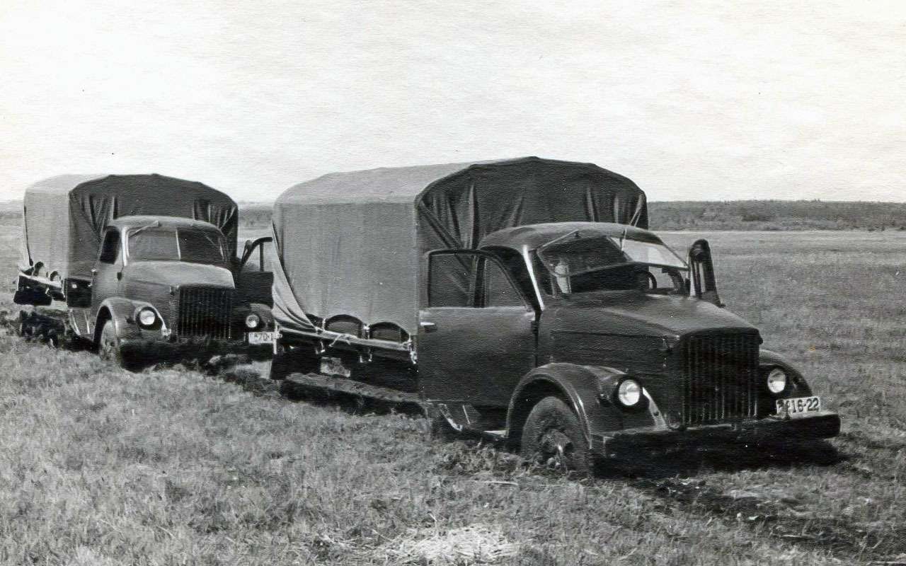 Эксперименты с полугусеничными автомобилями продолжали и после войны. На базе массового советского грузовика ГАЗ-51 создали версию ГАЗ-41. Для улучшения управляемости отрабатывали схему синхронизации поворота колес с подтормаживанием одной из гусениц. Испытания ГАЗ-41 вели в 1949-1952 гг., в серию машина не пошла. Полноприводный ГАЗ-63 по проходимости практически не уступал, при этом был куда проще и надежней.