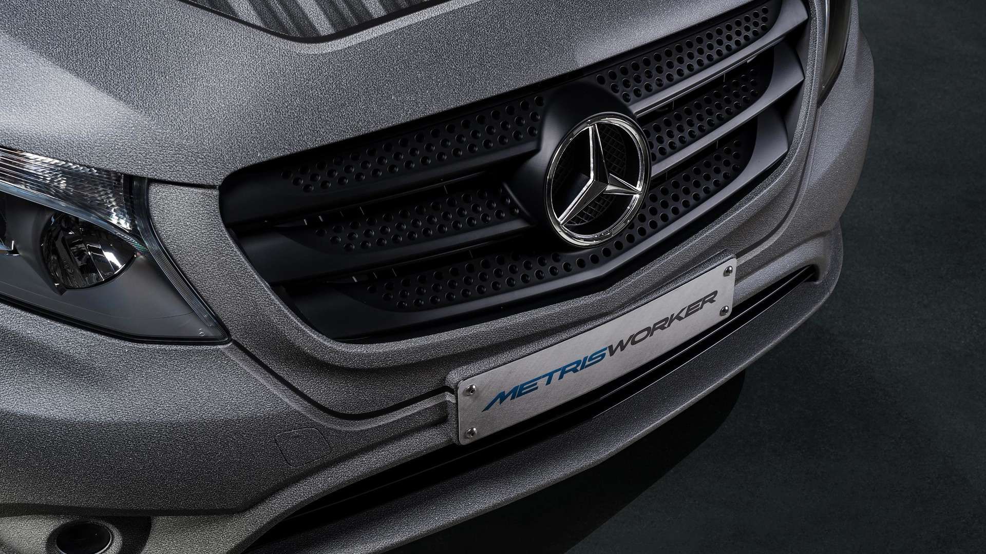 Чемодан с ручкой: Mercedes-Benz Vito превратили в мечту автомеханика — фото 705796