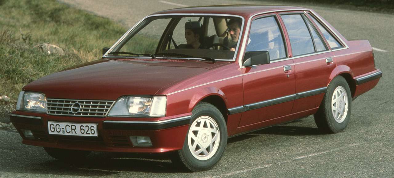 Opel Senator CD – 3 л, 180 л.с., 49 485 DM.