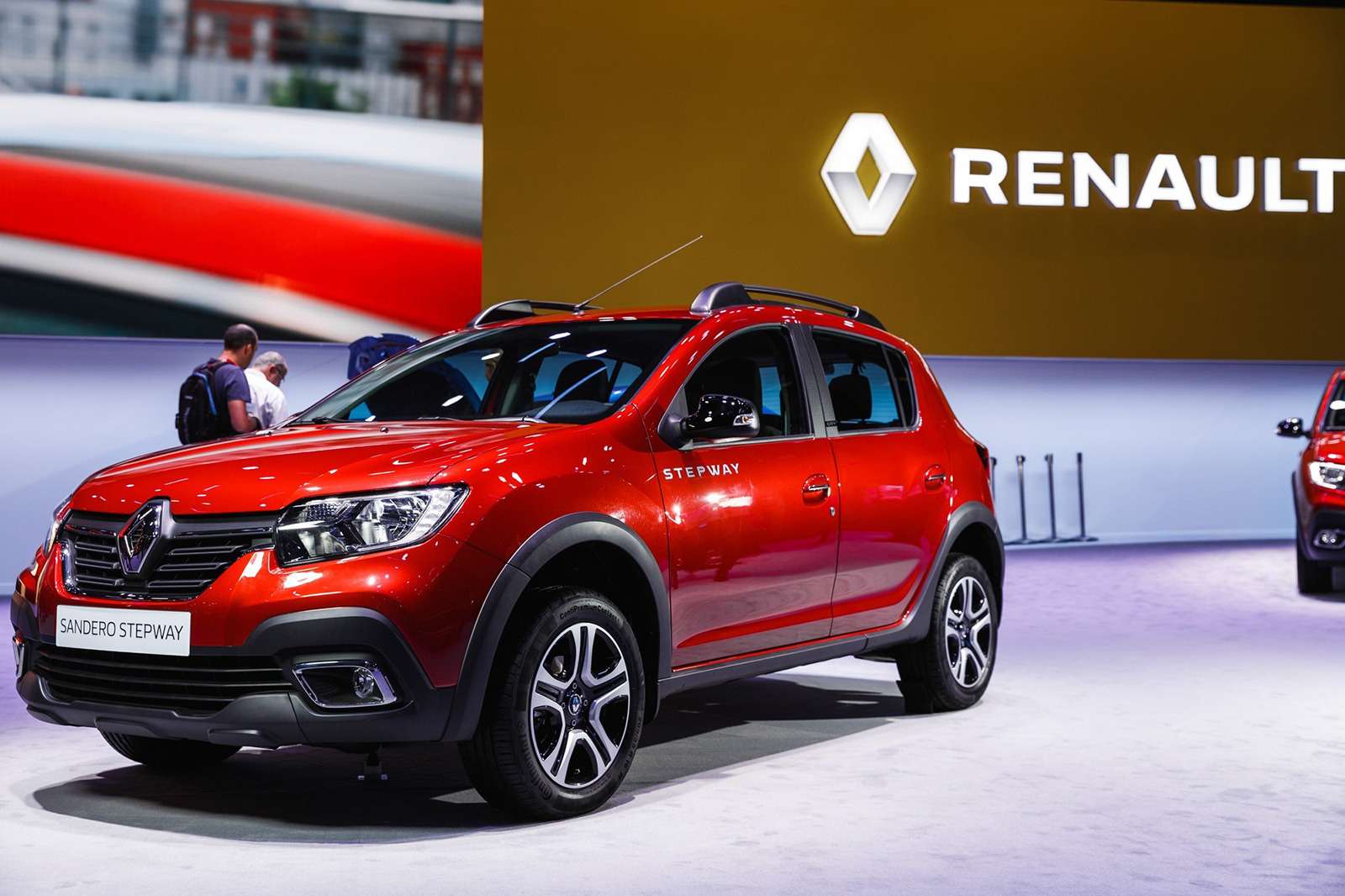 Renault объявила цены на Logan Stepway и Sandero Stepway — фото 913031