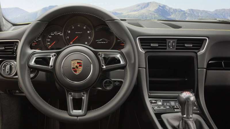 Чем меньше, тем лучше: Porsche представила 911 Carrera для пуристов
