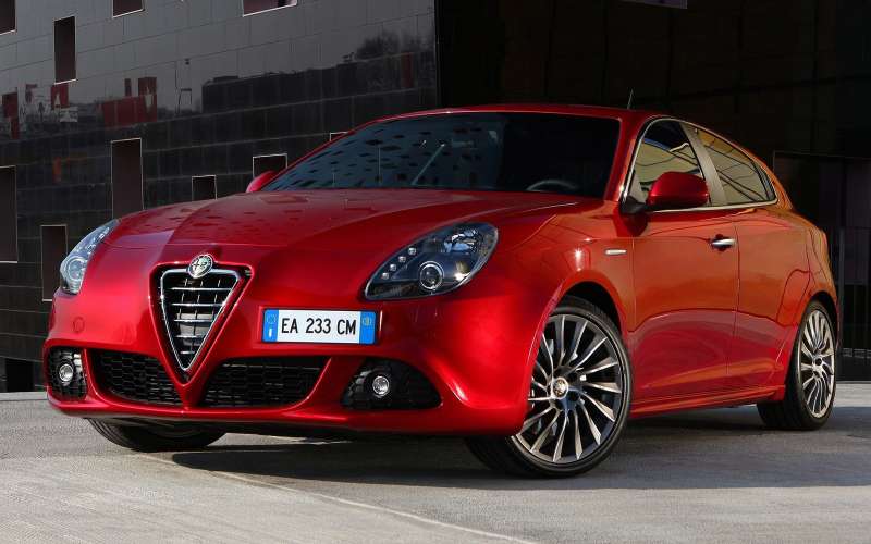 В июне этого года в России продали всего 12 Alfa Romeo