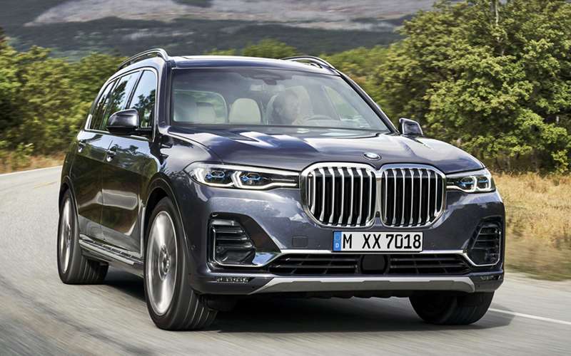 «Автотор» в июне поставит на конвейер BMW X7