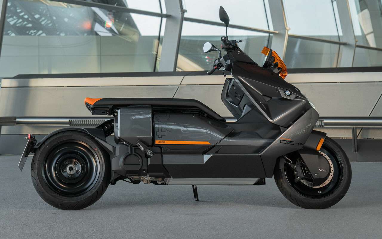 BMW по цене Лады — пока в виде скутера — фото 1260334