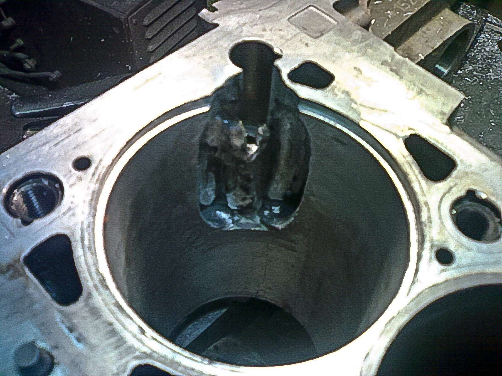 Как восстанавливают двигатели с помощью сварки — фото 613414