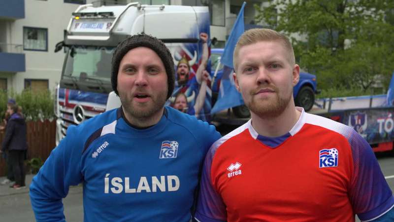 Исландские болельщики едут на ЧМ-2018 в старенькой Ладе 4x4
